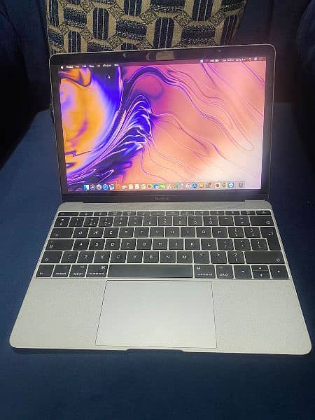 MacBook (Retina, 12-inch, 2017)