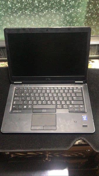 Dell lattitude 7440