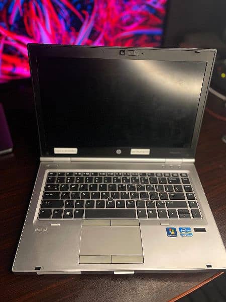 Laptop (hp) -with graphic card