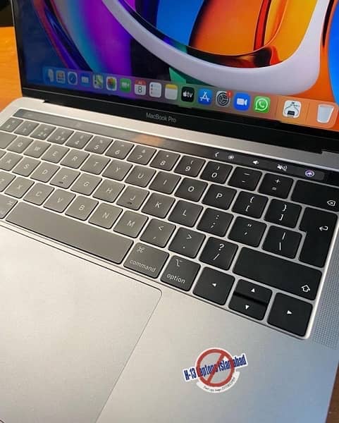 Apple MacBook Pro 2019 Touch Bar 10/10 Open Box Condition