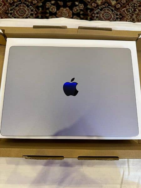 2015to 2023 Apple MacBook pro air i5 i7 i9 m1 m2 available