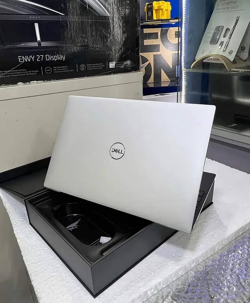 LATEST LAPTOP HP/ DELL CORE i7( Hp core i5  ) apple