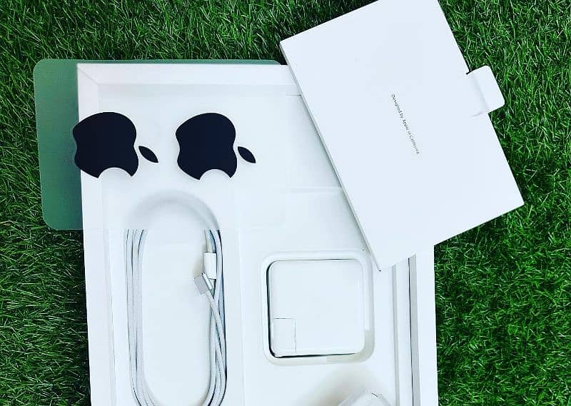 MacBook Pro m1 14 inch 2021 for sale
