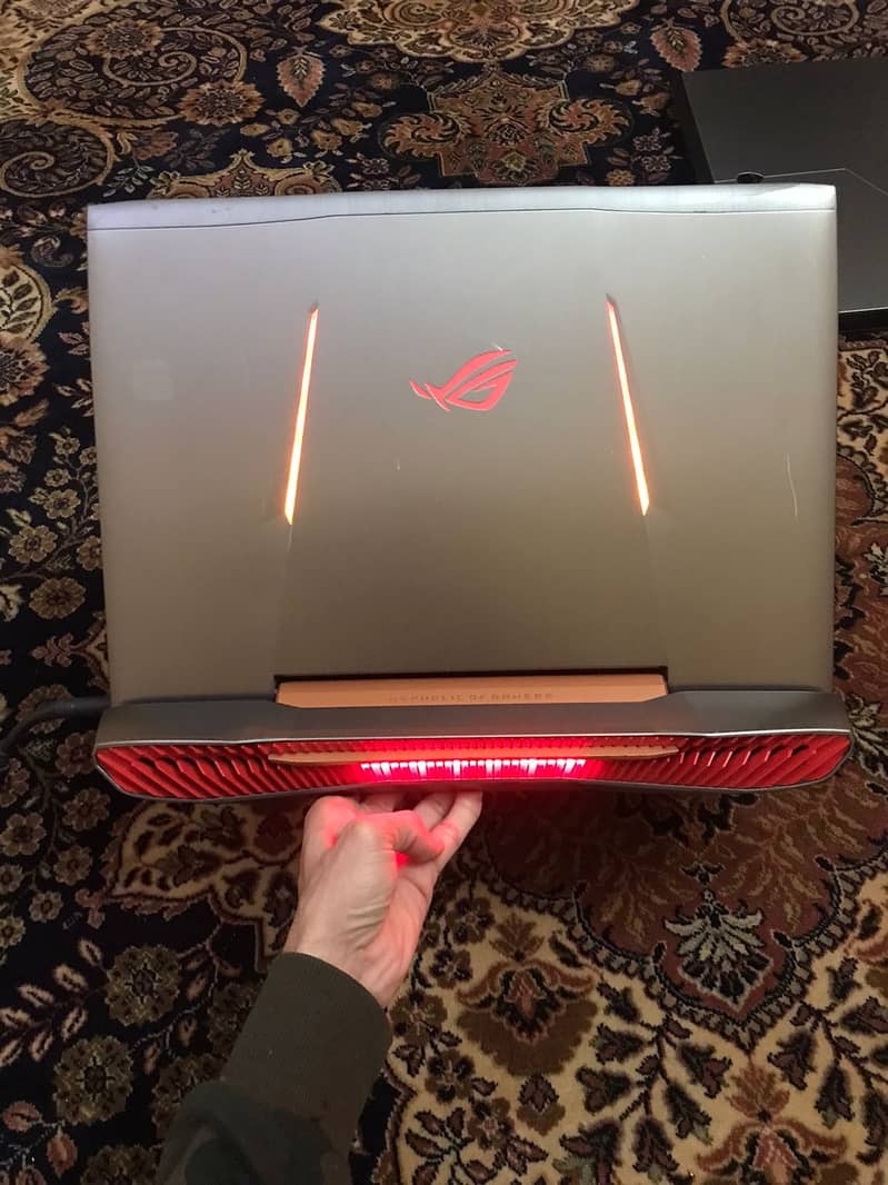 ALIENWARE  ASUS  RAZER  GAMING LABTOP