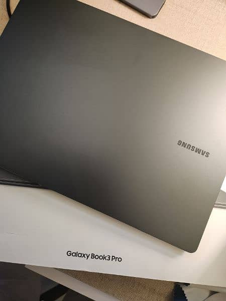 galaxybook pro 14 1tb ssd i7 13th gen Slightly used