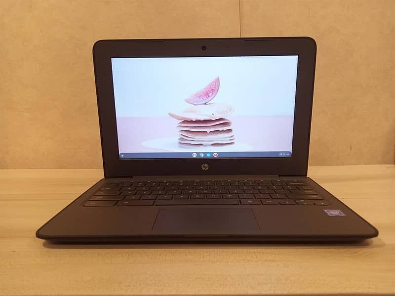 HP ChromeBook 11 G6 PlayStore 4GB RAM 16GB Storage