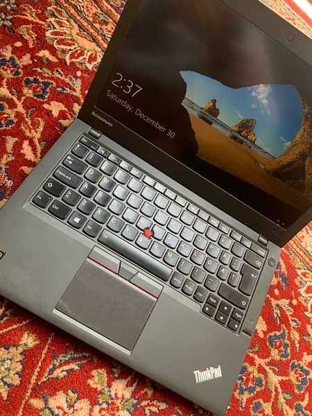 Lenovo Thinkpad x250 - i5 5th Gen - 8GB RAM - 256 GB SSD
