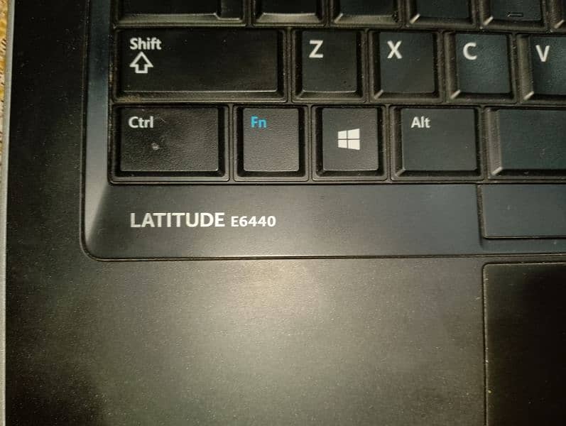 Dell i7.4th gen. 03054743900