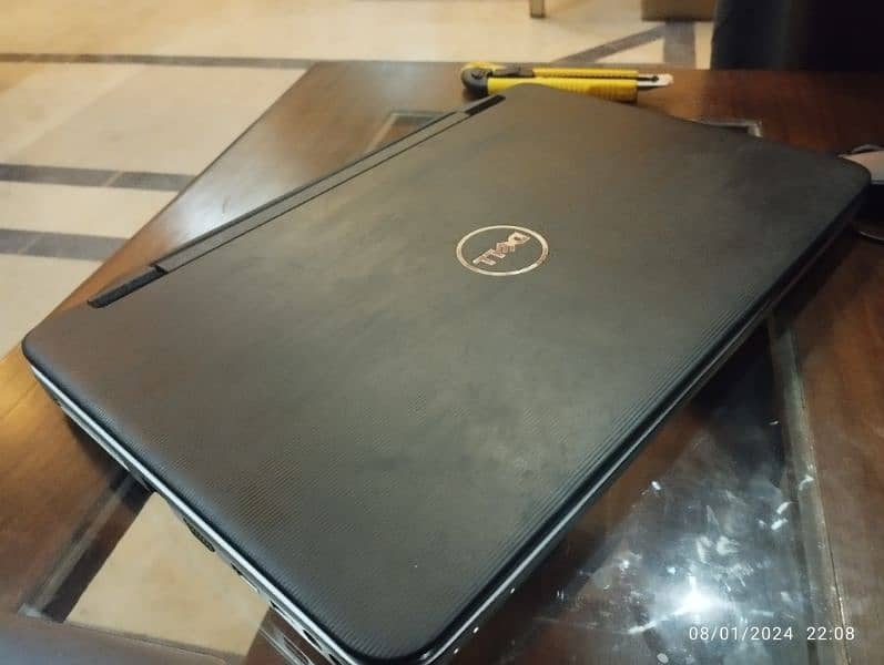 Dell laptop vestro series fresh piece core i3  4gp  356 hdd