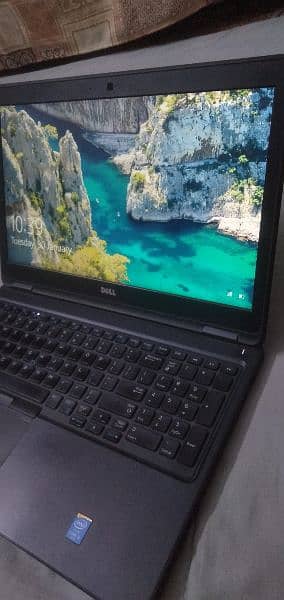 Laptop (Dell-Latitude)