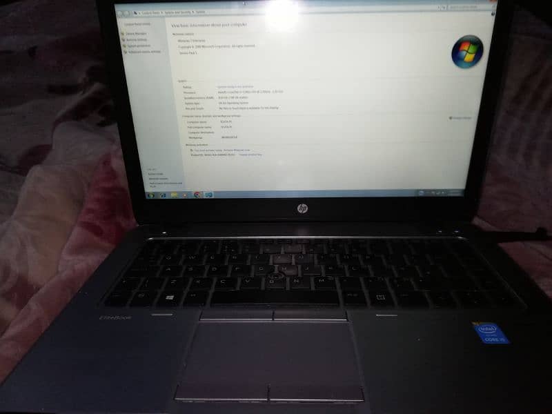 Laptop HP Core i5, 5th generation. 8/300 GB,RAM,ROM.