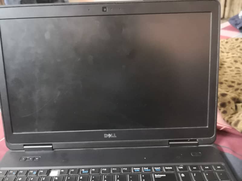 Dell latitude E5540 8gb/512 i5 64 bit