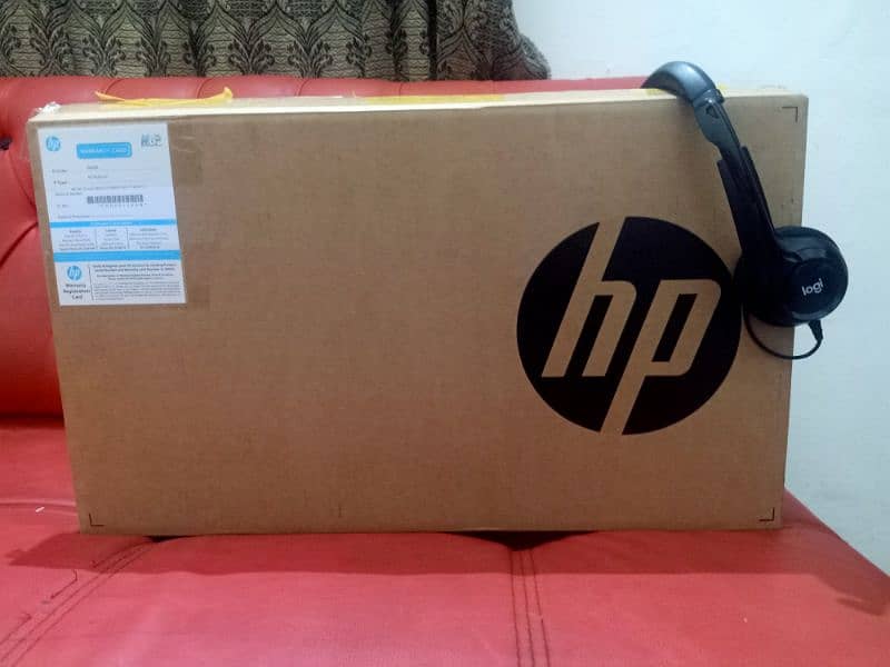 Hp i3 10 generation with logi tech headset
