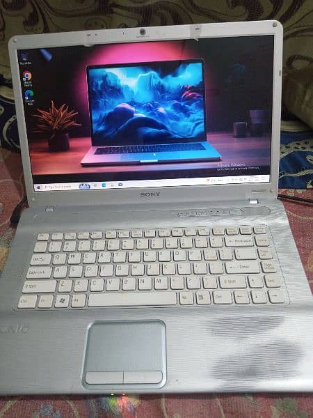 sony laptop 4gb ram hhd 166.