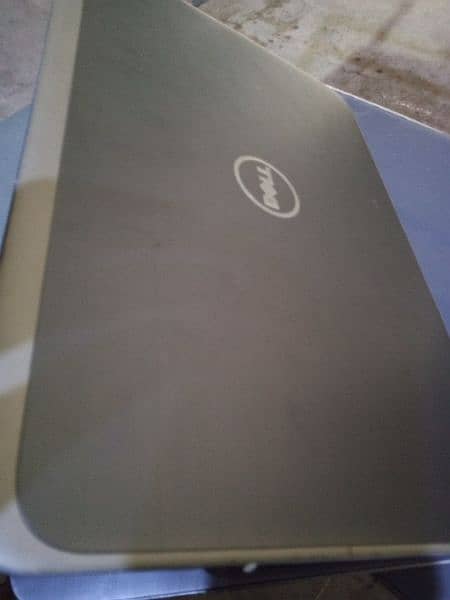 dell laptop in good condition for sale
