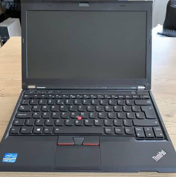 Lenovo x230, core i5 3rd generation memory 4/320 chaska party dur rhy