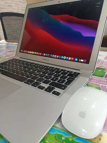 MacBook air with apple mouse
