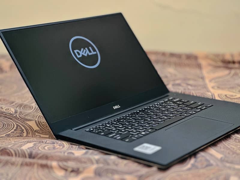 Dell Precision 5520 i7 32Gb 10 by 10