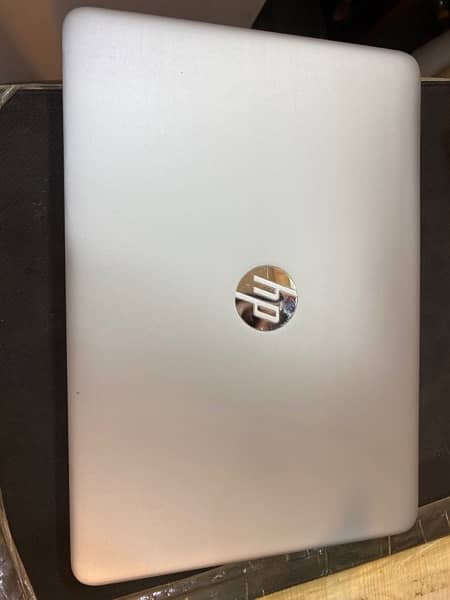 Hp elitebook 840g3 i7 6th gen
