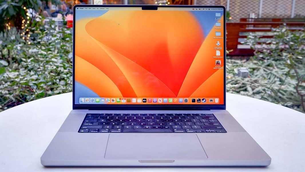 Macbook  Pro 2023 16-inch 16gb-512gb