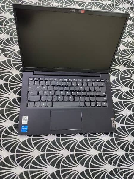 Lenovo V14 G3 IAP