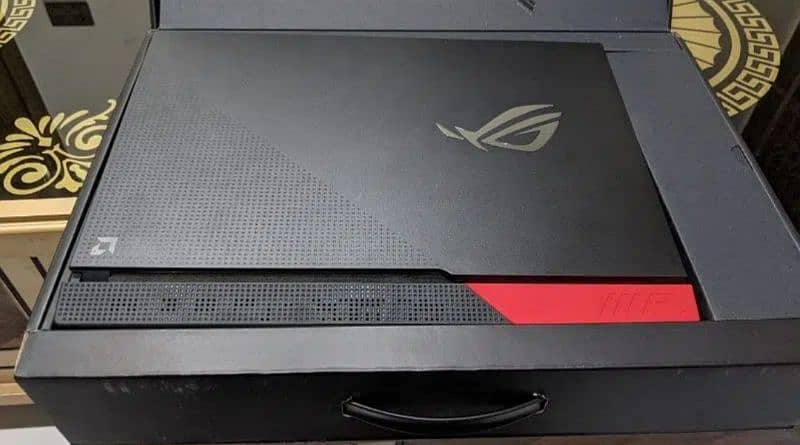Asus ROG strix 15' rtx 3060 03260744784WhatsApp
