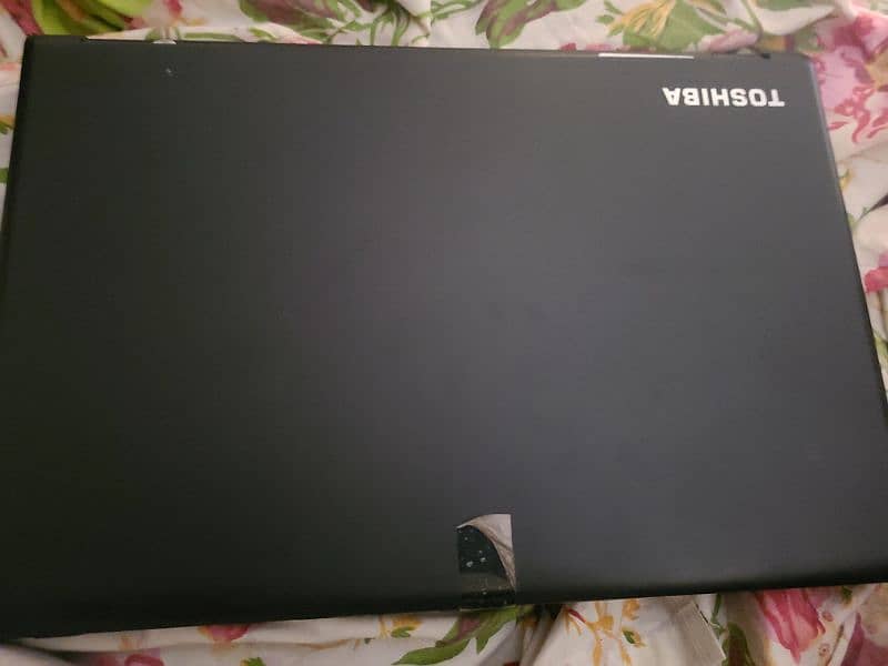 Toshiba Satellite i3 , 4th Generation,  8 Ram & 256 SSD