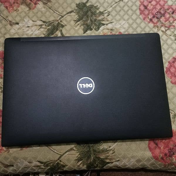 DELL LAPTOP MODEL ( 7480 ) 8 G. B RAM + 256 SSD