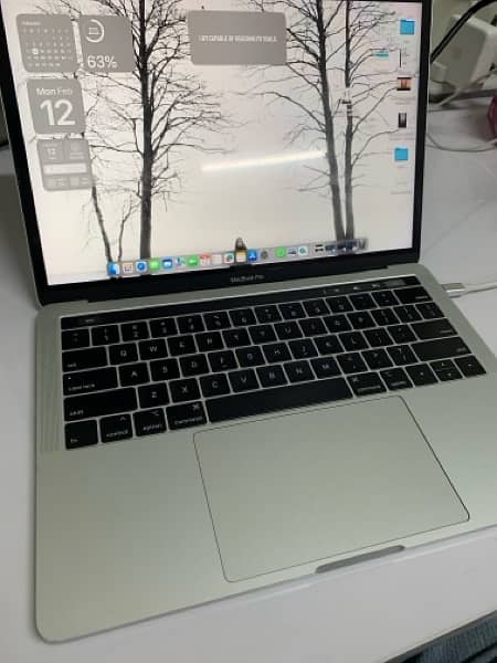 MacBook Pro 2018 (i7 16/256) 13 inches