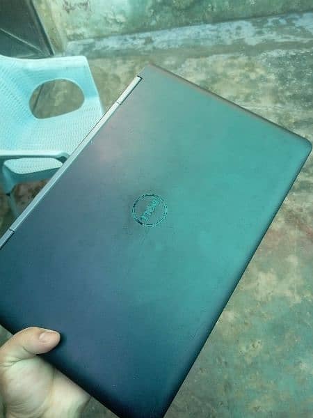Dell Latitude core i3 4 Gen . . . . 8 GB 500 GB