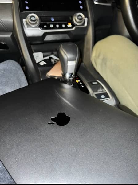 macbook pro 2018