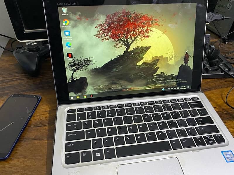 hp elite book x2 1012 g1  2018 model
