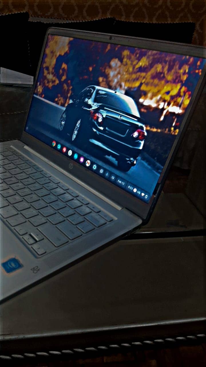 Hp Chromebook 14 4gb ram 64 ssd, touch screen, upto 10 hours battery
