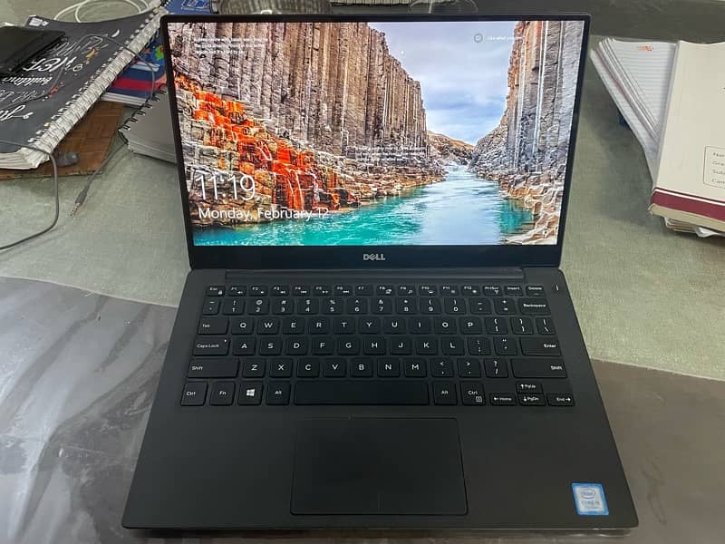 Dell xps 13 9360  I5 7th gen 4k touch panel