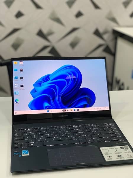 ASUS ZENBOOK FLIP 13