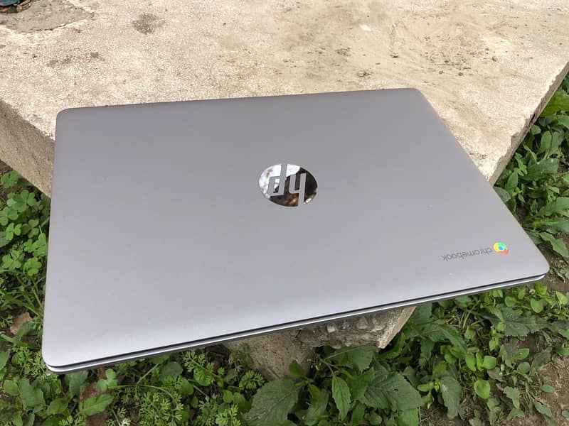 HP CHROME BOOK touch display