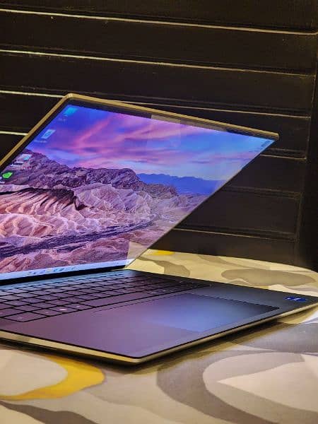 Dell xps 9520 i7 12th gen 16gb 512gb 4k  /specter zenbook macbook