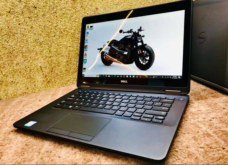 Dell 7270 8gb ram DDR4 256 ssd LATEST CHIP TECHNOLOGY