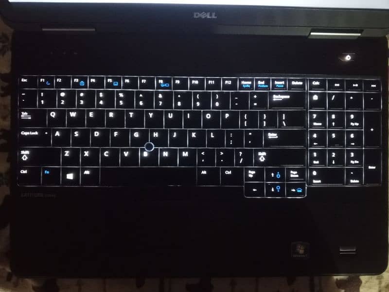 Dell Latitude Core i7, 2GB Nvidia GPU, Backlit keyboard, Fingerprint