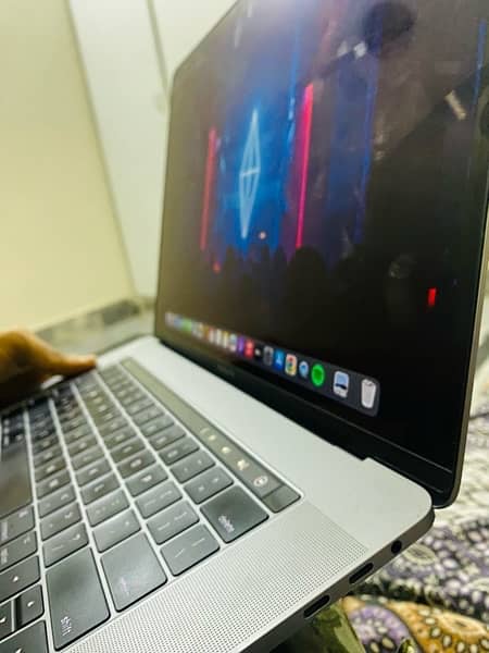Macbook Pro 2017 i7