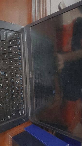 Dell i7 5th generation 512 SSD 8gb ram