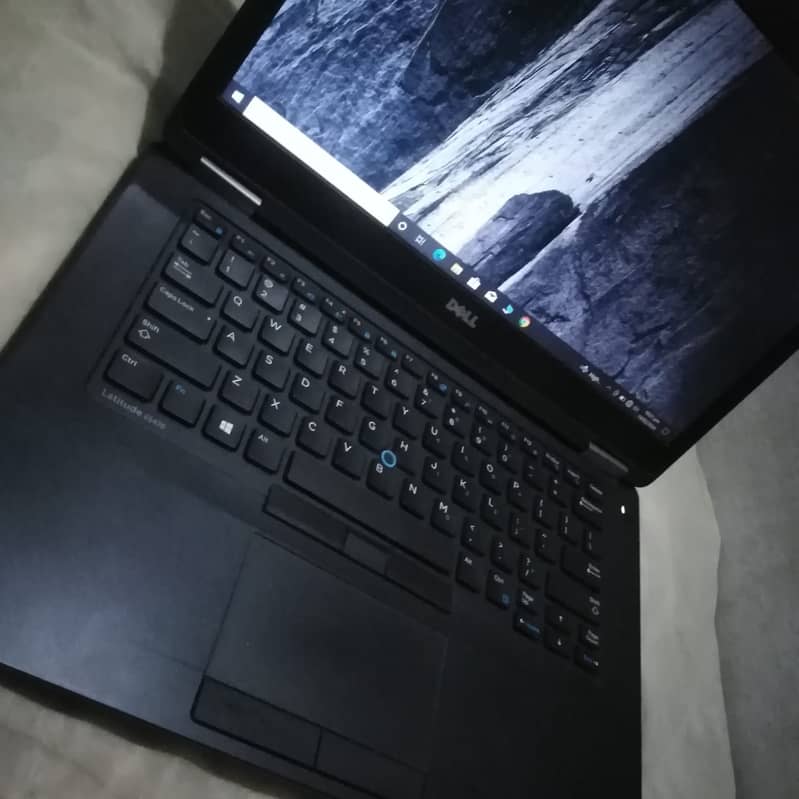 Dell Latitude E5470 Core i5 6th generation 8gb RAM 256gb SSD