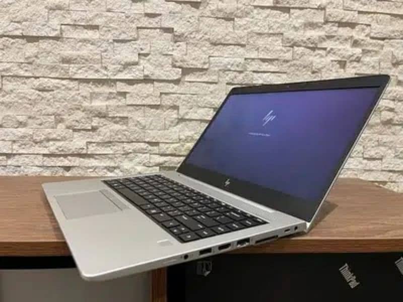 Dell laptops core i7 ( ssd - hard) condition perfect ( hp i5 apple )