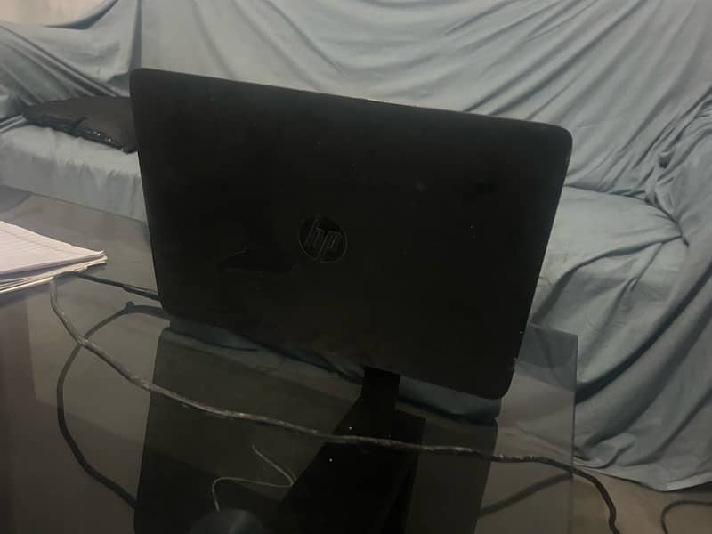 Hp elitebook i5 4th gen 840 g1  4 g ram  128 ssd