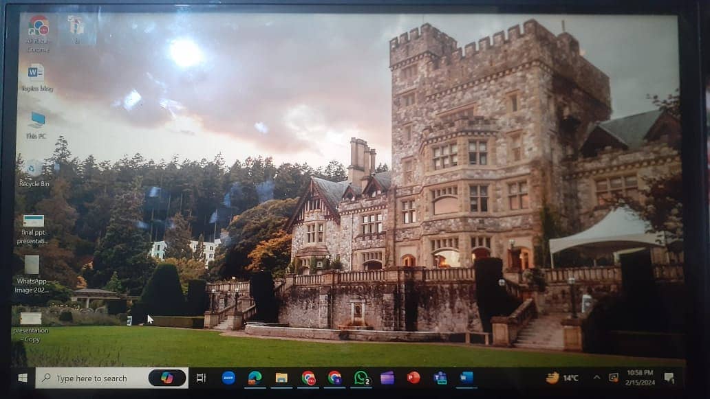 Laptop for Sale Dell Latitude e5450 i3 5th Generation(touch screen)