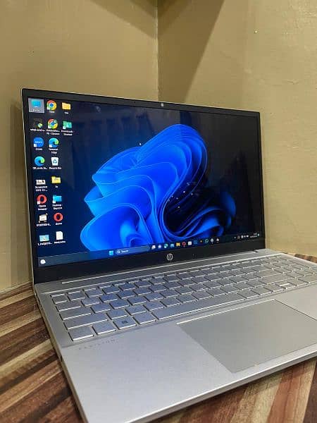 Hp pavilion 15 8/512 ssd All ok