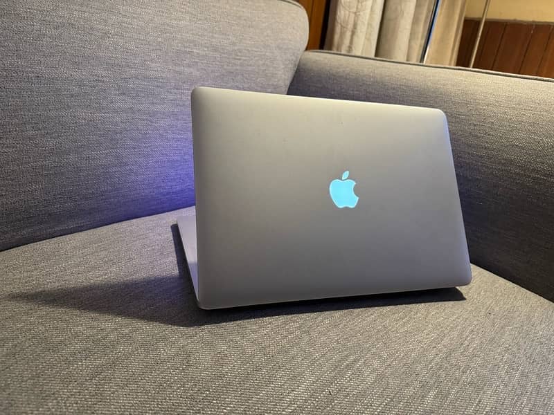 MacBook Pro 2015 - 16 inch in Warranty in 10/10 Condition