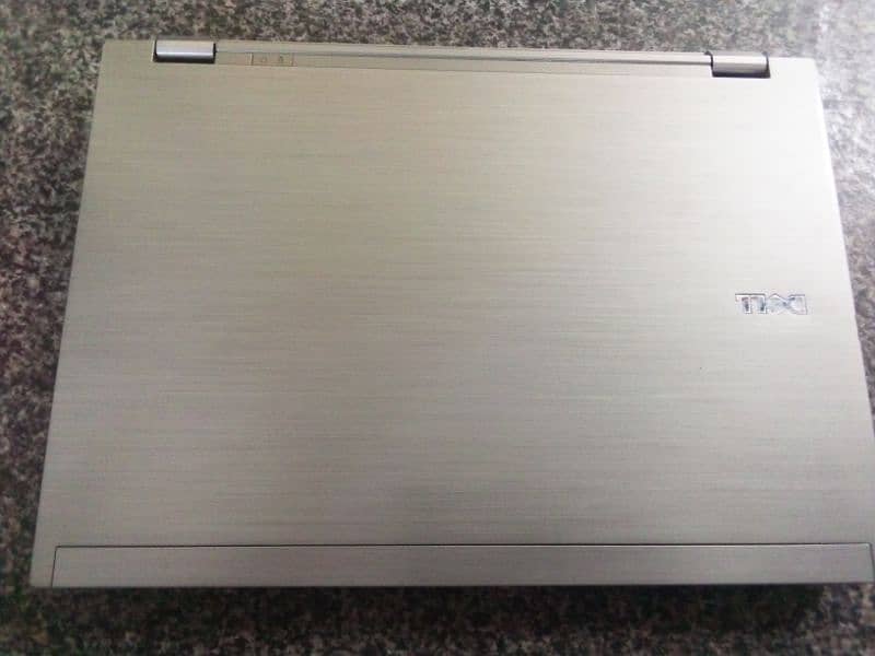 Dell latitude E6410 Core i5 First Generation