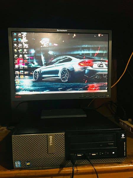 Dell Intel core i3 - 4 gb ram