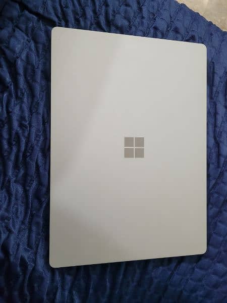 surface laptop 7th gen 2k resolution